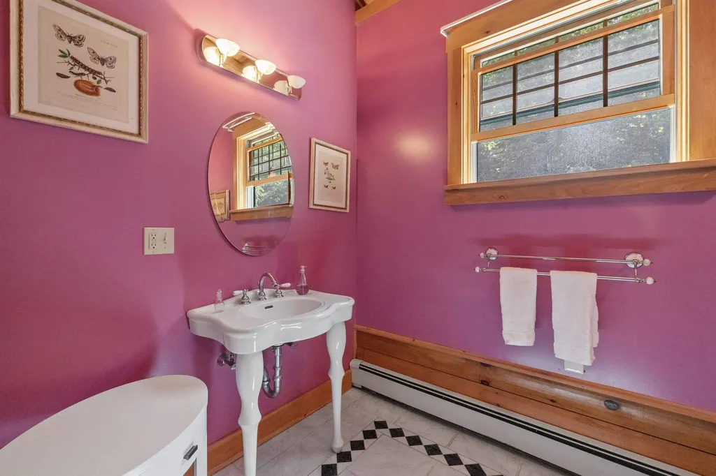 30 Dorrs Corner Road Ossipee NH 03814