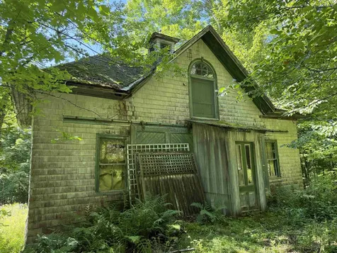 1860 Presidential Highway Jefferson NH 03583