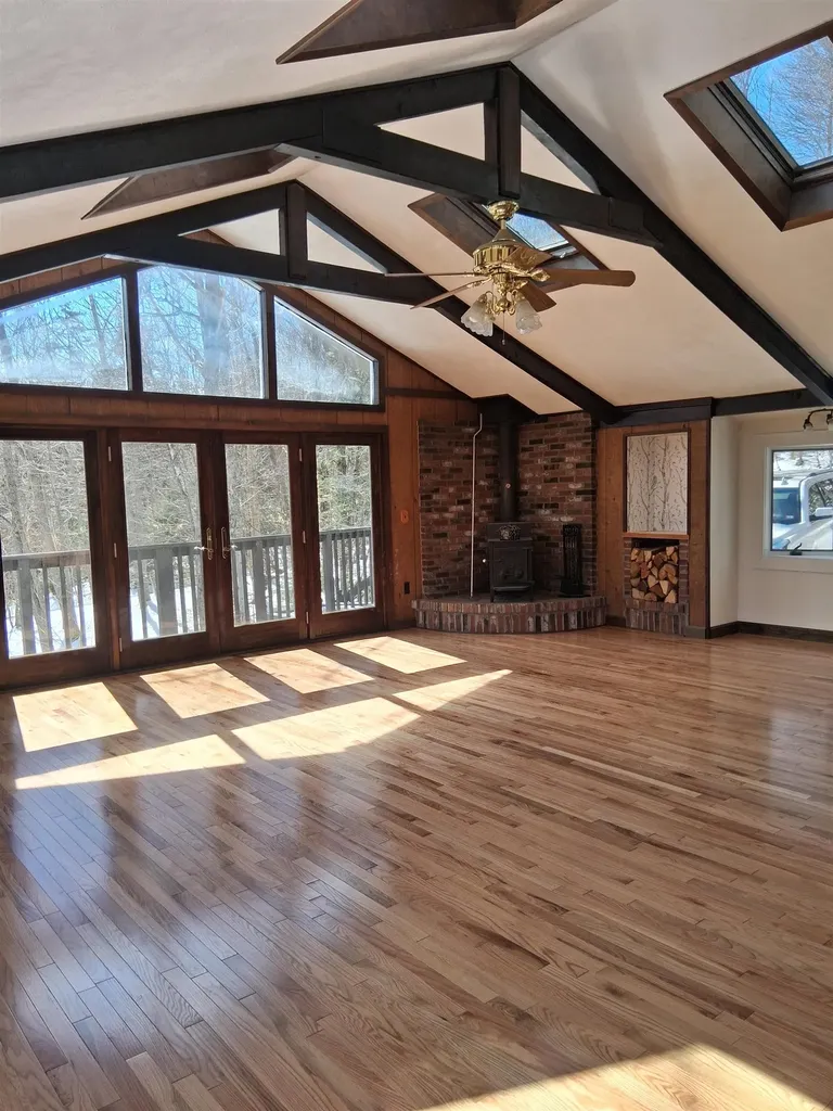 576 Agassiz Street Bethlehem NH 03574
