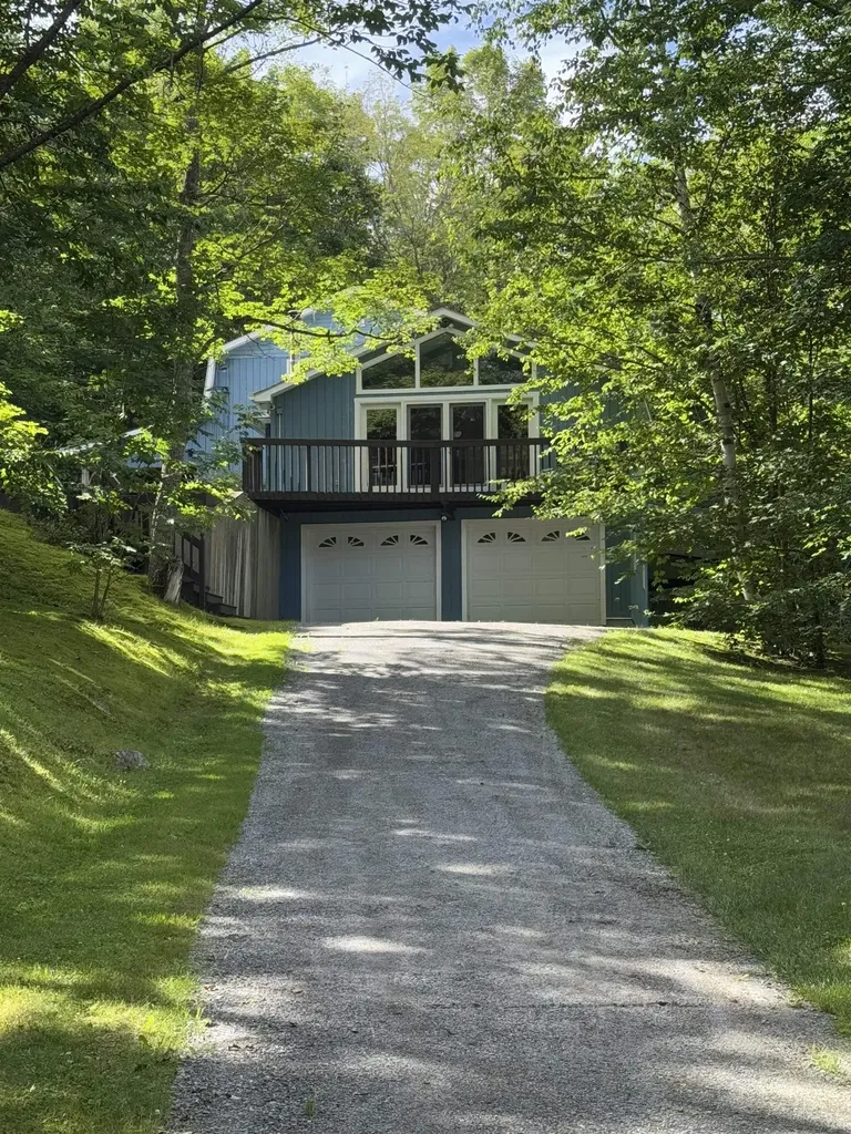 576 Agassiz Street Bethlehem NH 03574