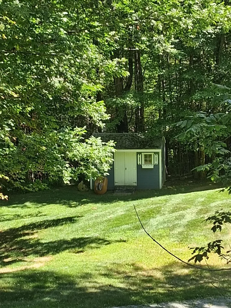 576 Agassiz Street Bethlehem NH 03574