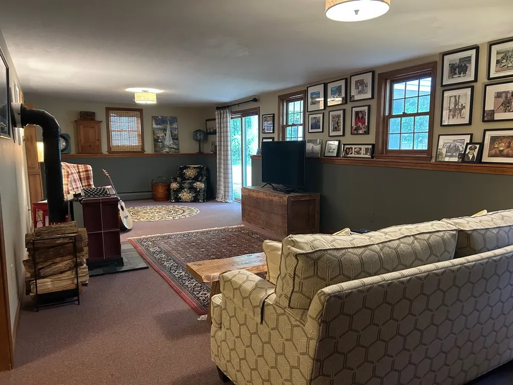 581 East Side Drive Alton NH 03810