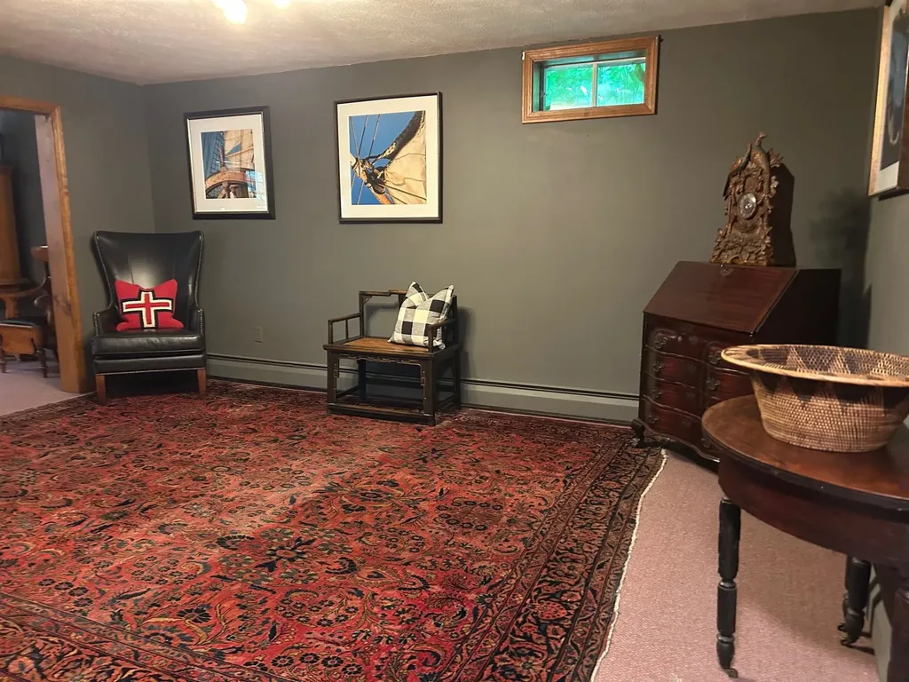 581 East Side Drive Alton NH 03810