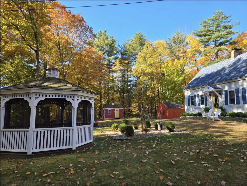 581 East Side Drive Alton NH 03810