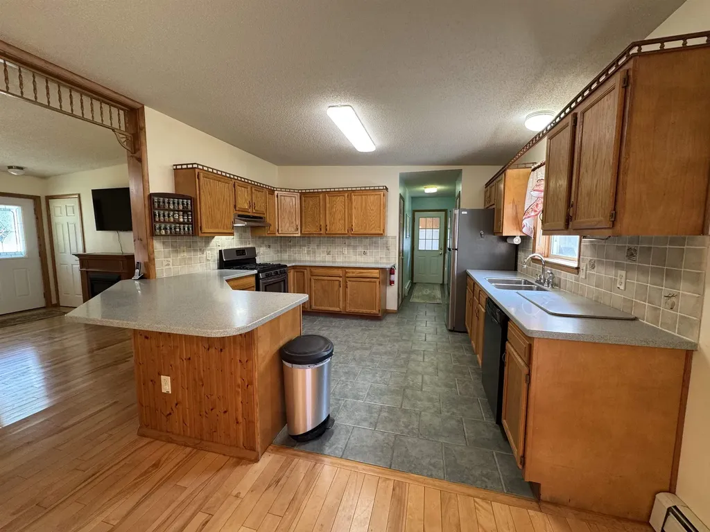 1688 Waite Hill Road Pawlet VT 05761