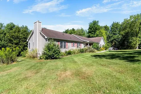 882 East Road Bennington VT 05201