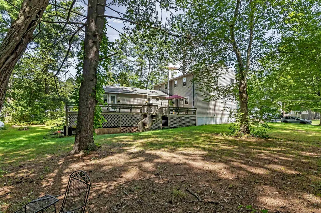 4 Therriault Avenue Salem NH 03079