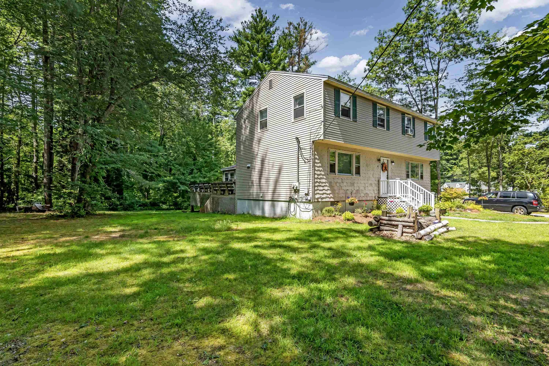 4 Therriault Avenue Salem NH 03079