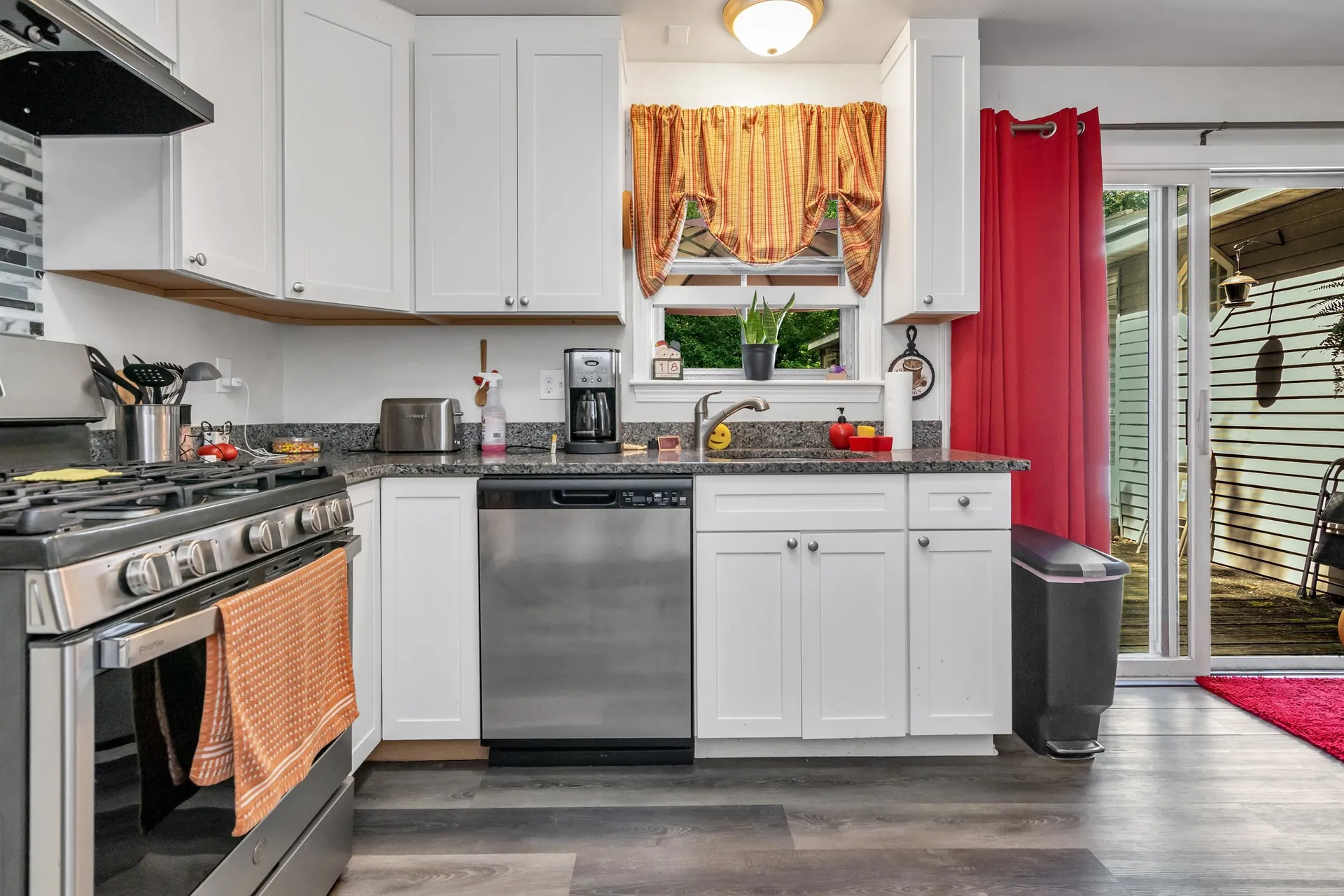 4 Therriault Avenue Salem NH 03079