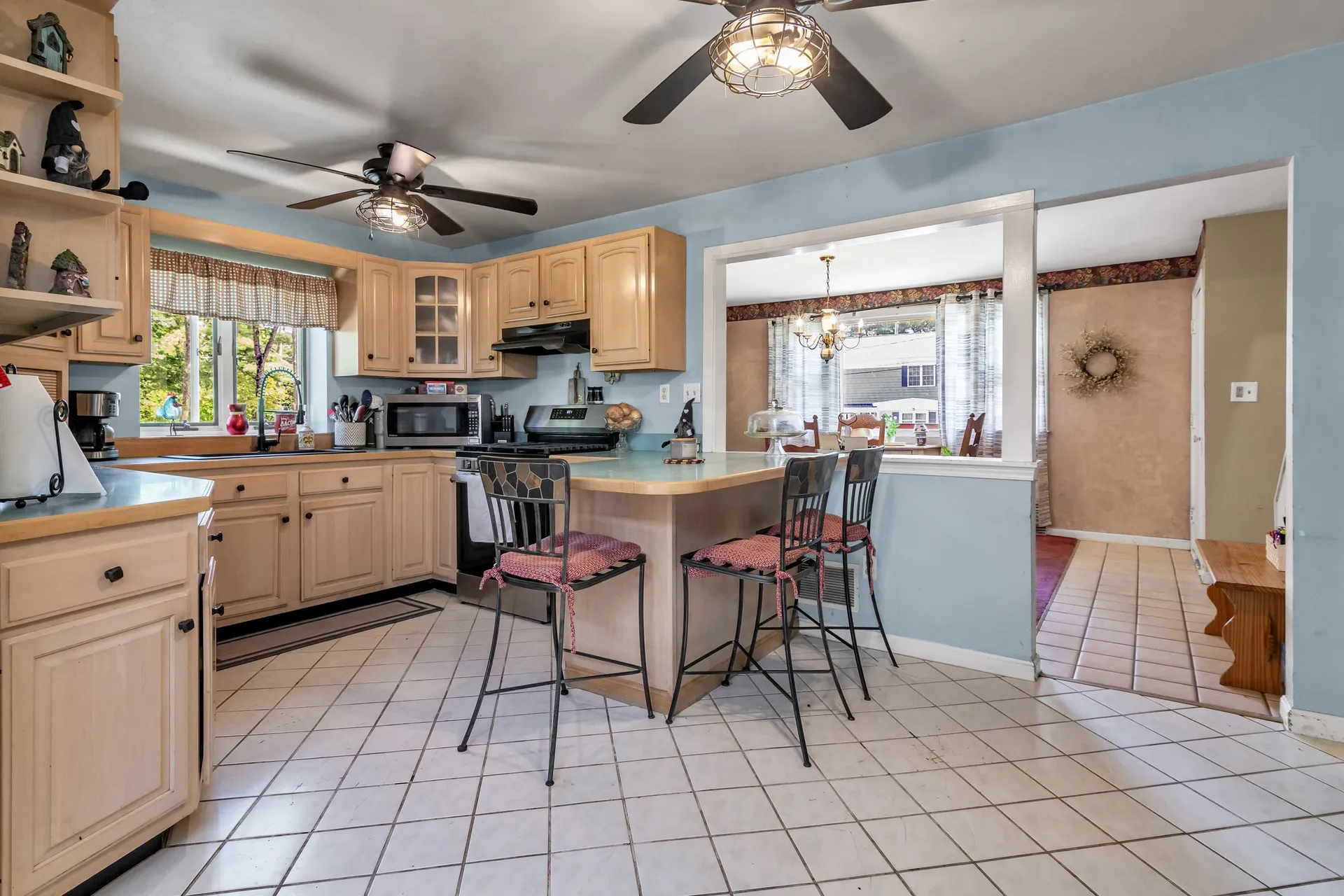 4 Therriault Avenue Salem NH 03079