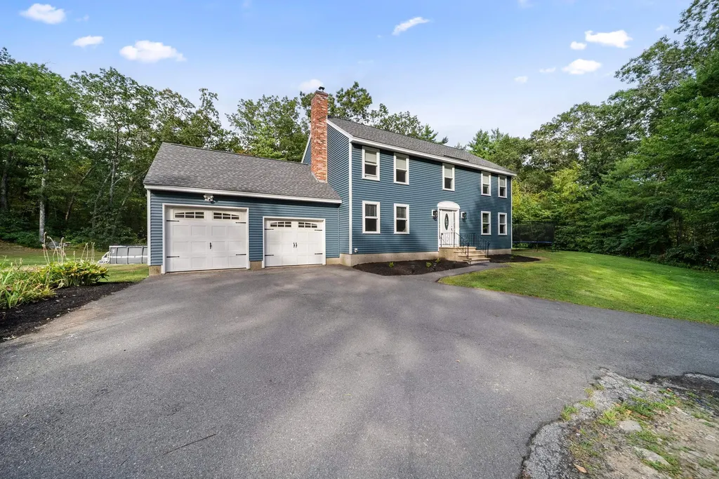 40 Matthew Drive Auburn NH 03032