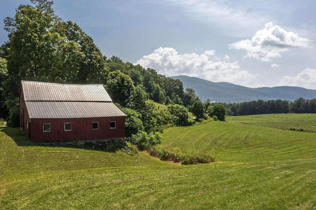 1688 Waite Hill Road Pawlet VT 05761