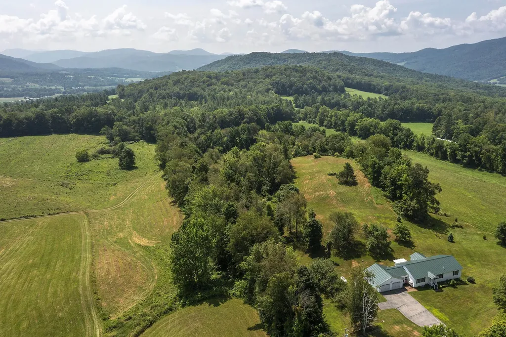1688 Waite Hill Road Pawlet VT 05761