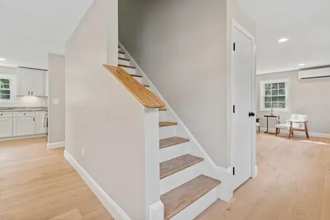 20 Millstream Lane Concord NH 03303