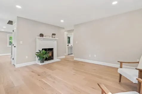 20 Millstream Lane Concord NH 03303