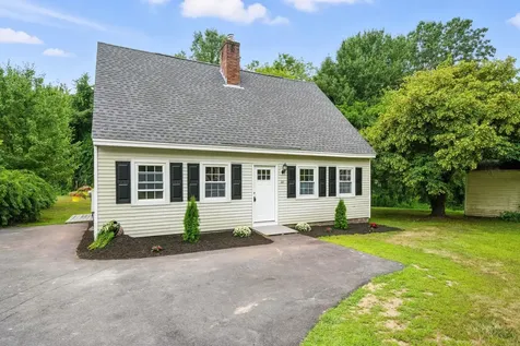 20 Millstream Lane Concord NH 03303