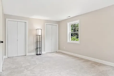 20 Millstream Lane Concord NH 03303