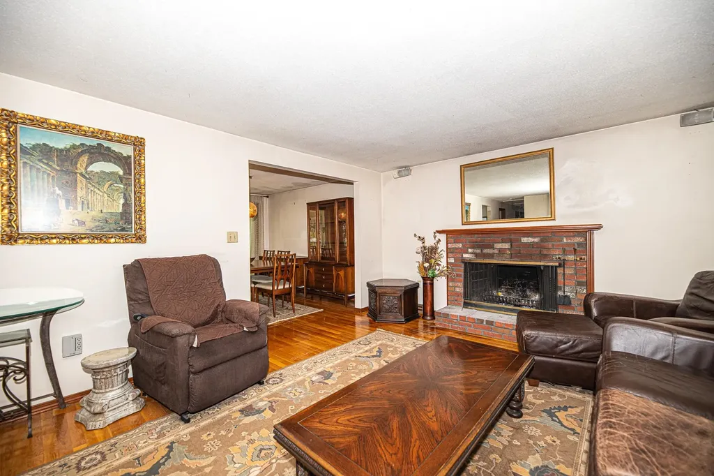 12 Fernwood Drive Merrimack NH 03054
