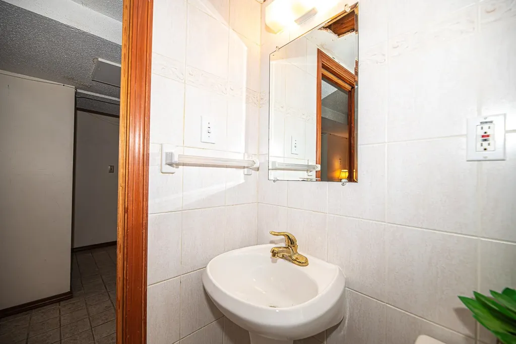 12 Fernwood Drive Merrimack NH 03054