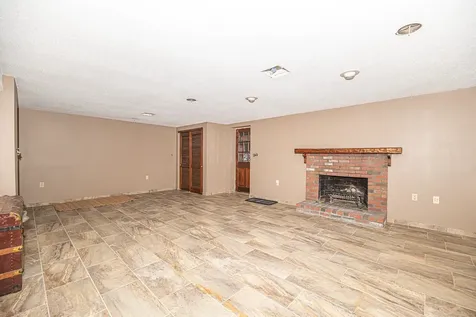 12 Fernwood Drive Merrimack NH 03054