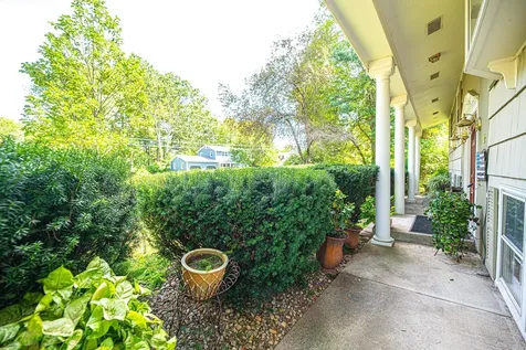 12 Fernwood Drive Merrimack NH 03054