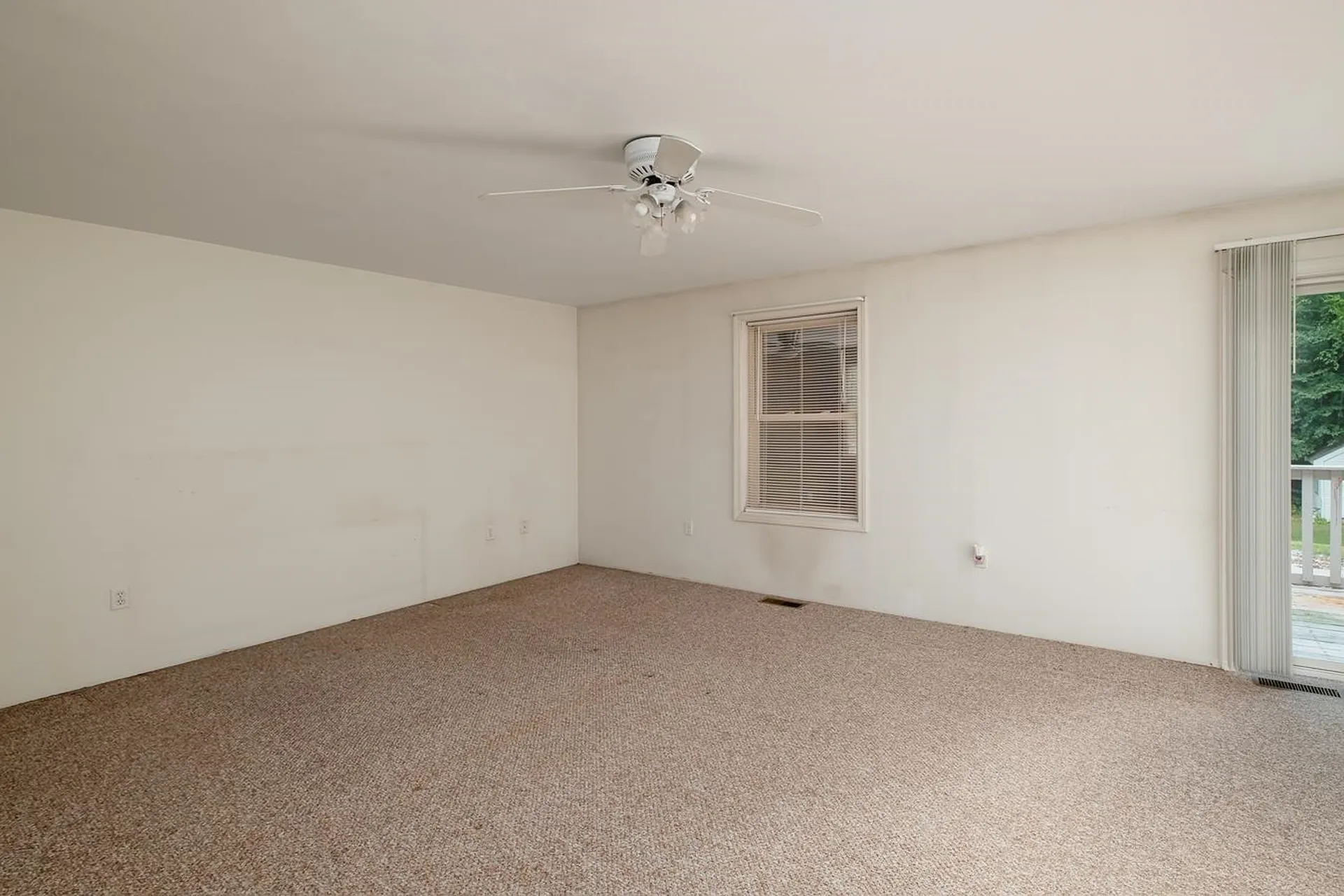 8 Juniper Lane Barrington NH 03825