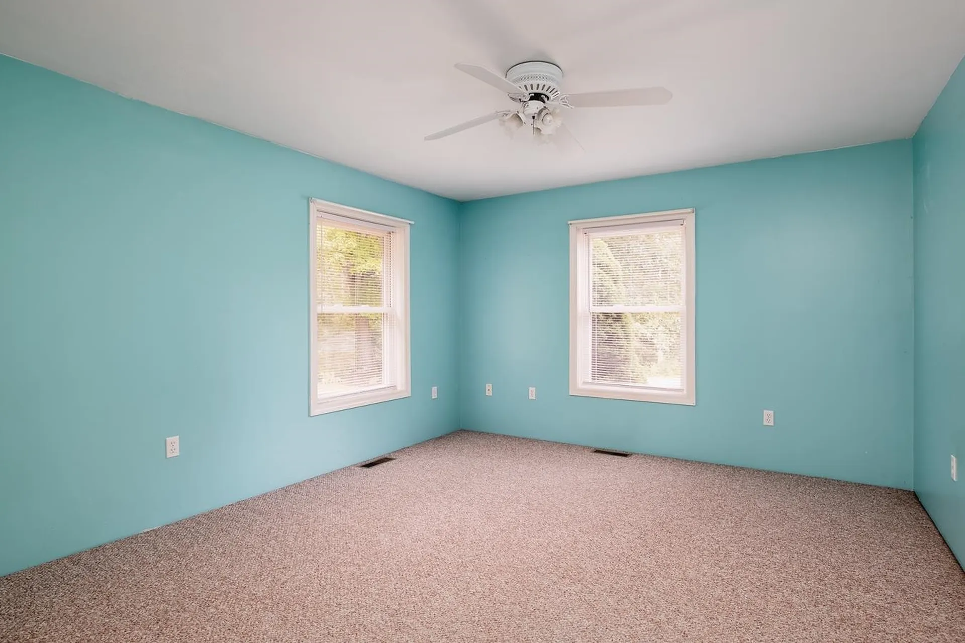 8 Juniper Lane Barrington NH 03825