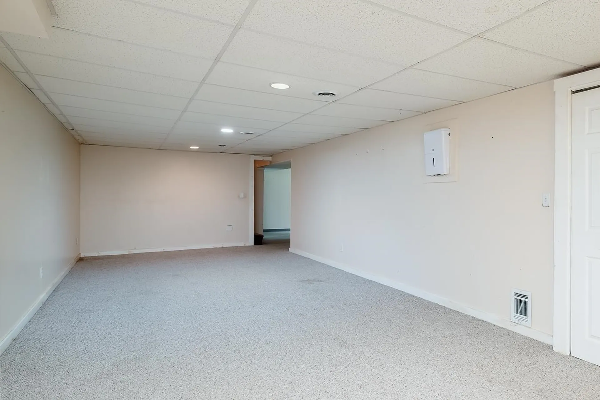 8 Juniper Lane Barrington NH 03825