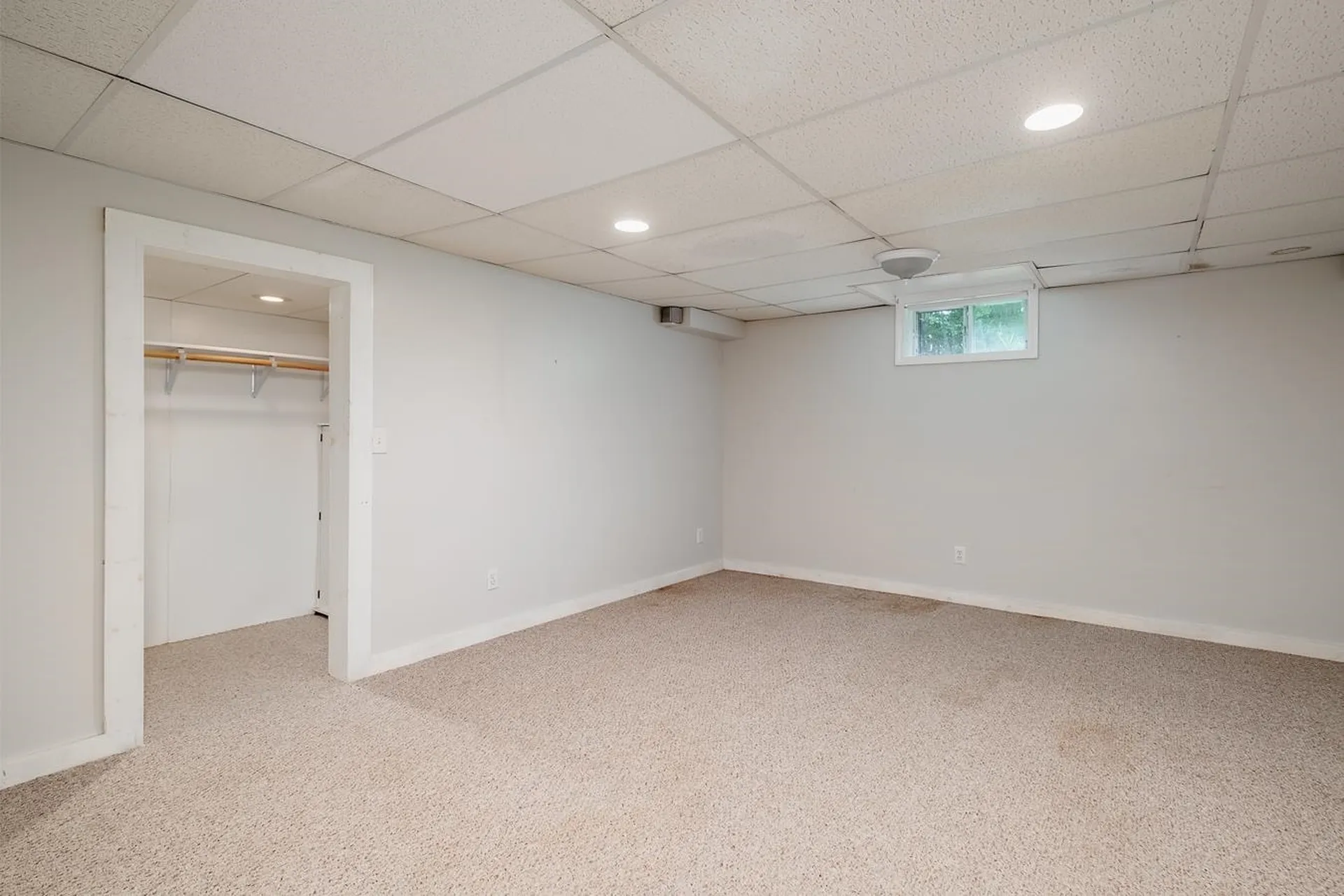 8 Juniper Lane Barrington NH 03825