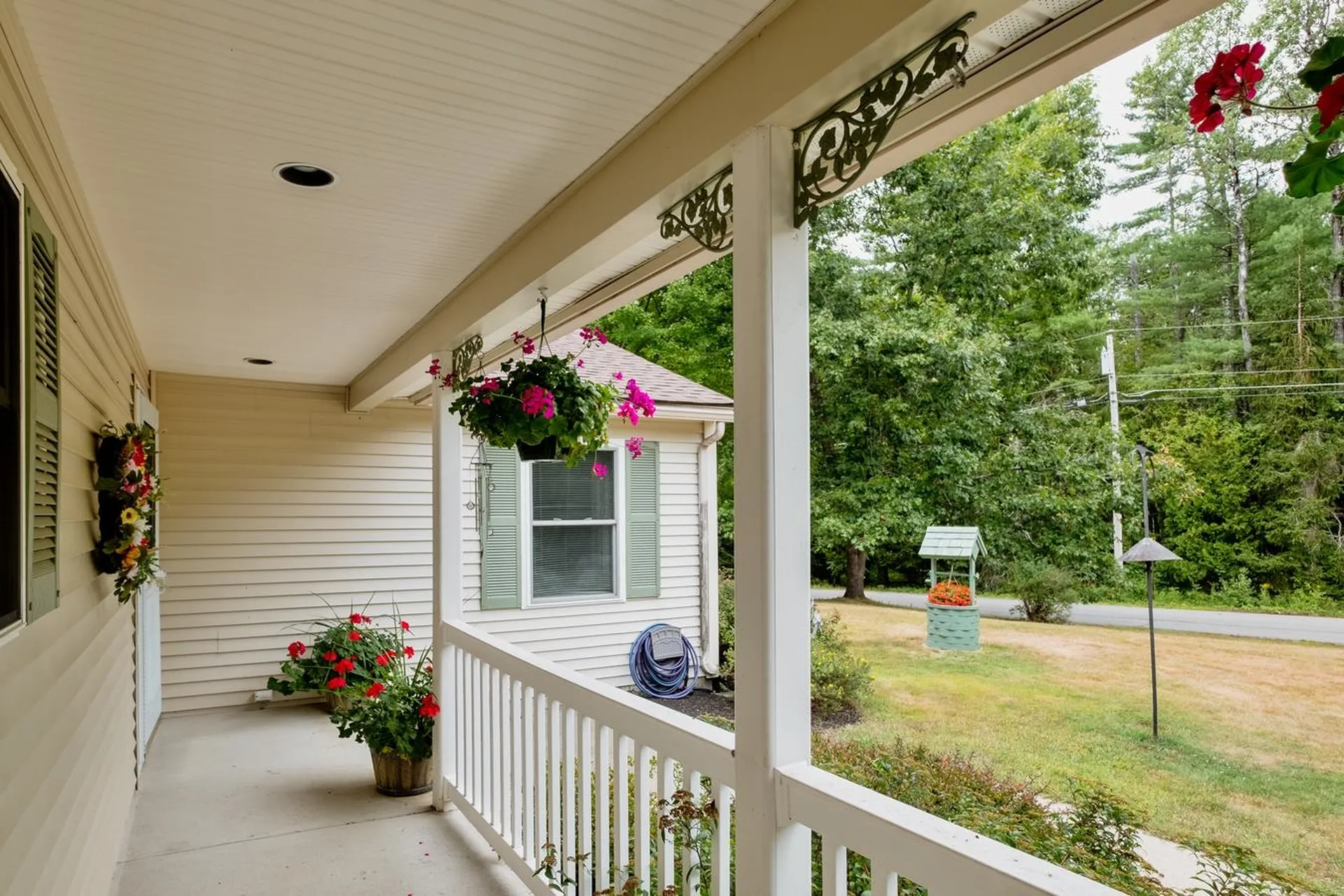 8 Juniper Lane Barrington NH 03825