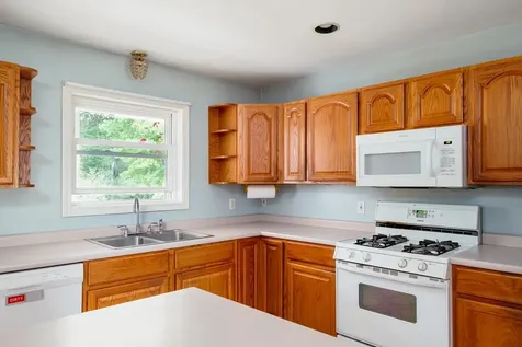 8 Juniper Lane Barrington NH 03825