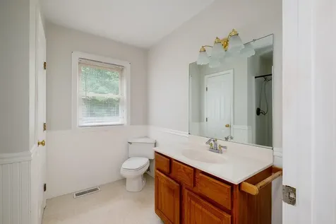 8 Juniper Lane Barrington NH 03825