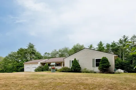 8 Juniper Lane Barrington NH 03825