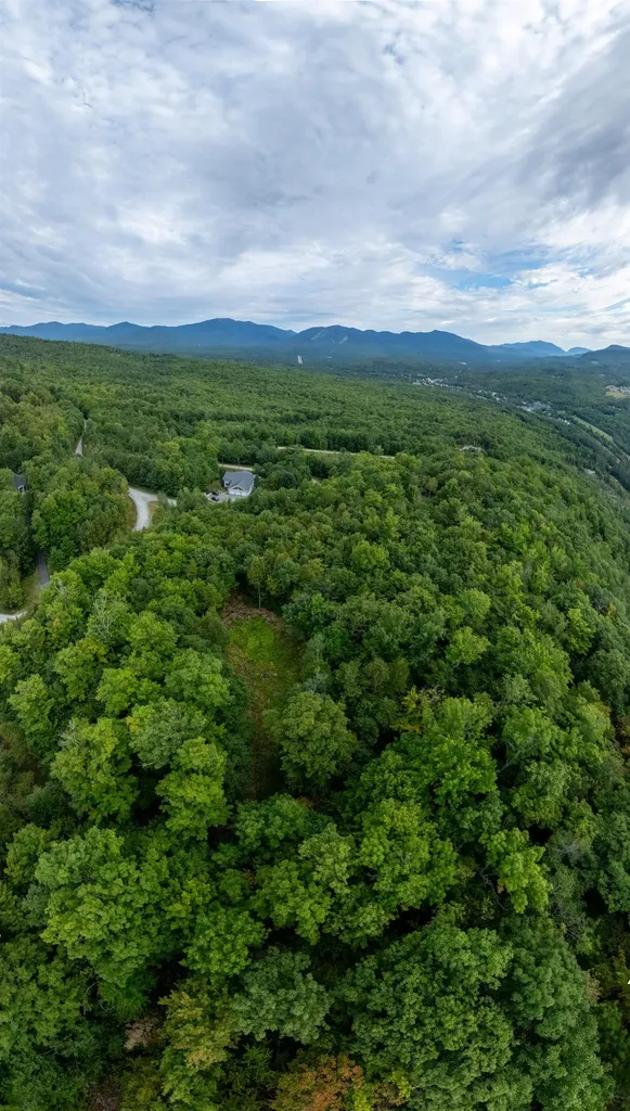 14 Summit Drive Franconia NH 03580