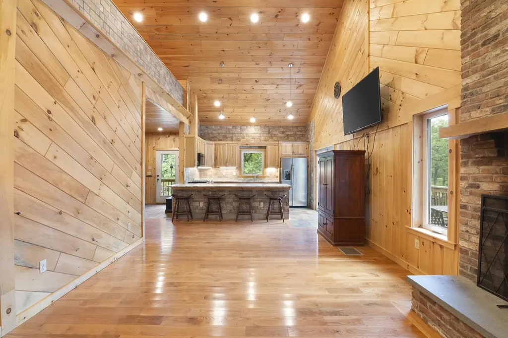 86 Stark Road Brattleboro VT 05301