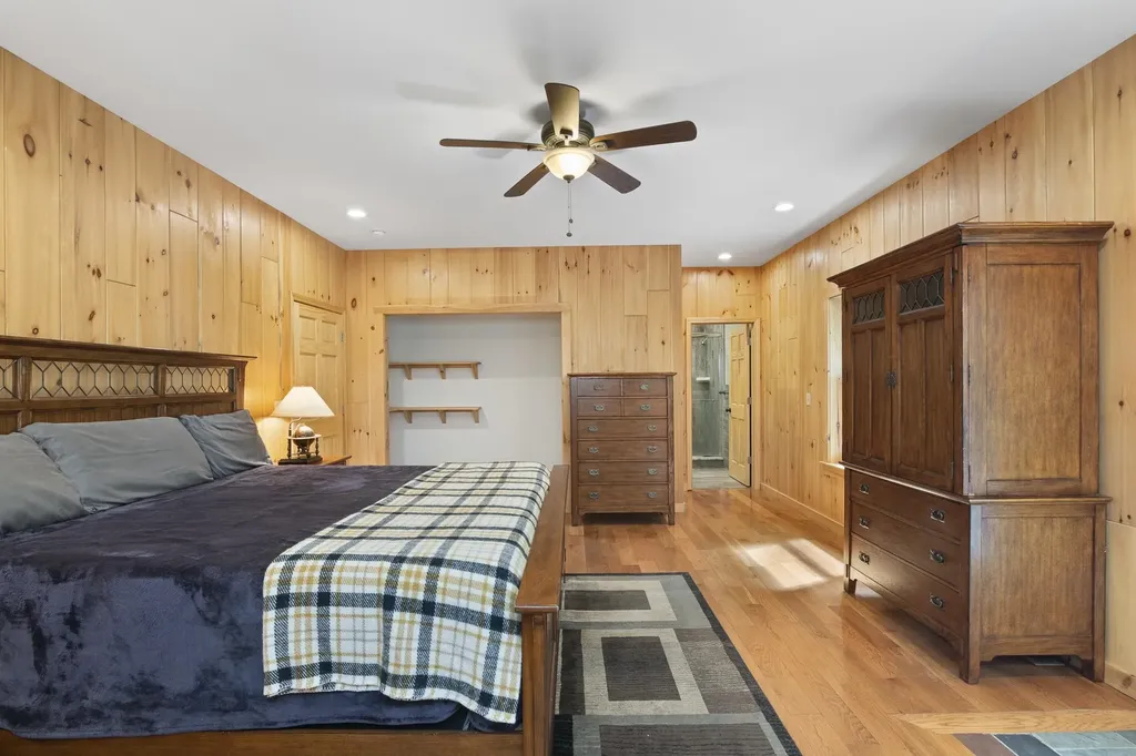 86 Stark Road Brattleboro VT 05301