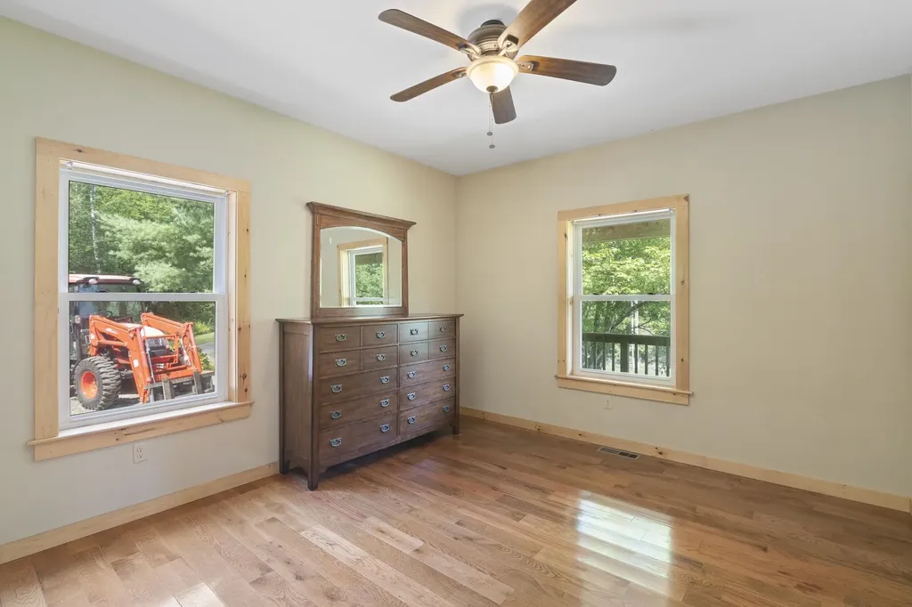 86 Stark Road Brattleboro VT 05301
