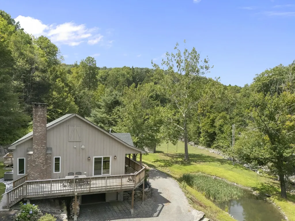 86 Stark Road Brattleboro VT 05301