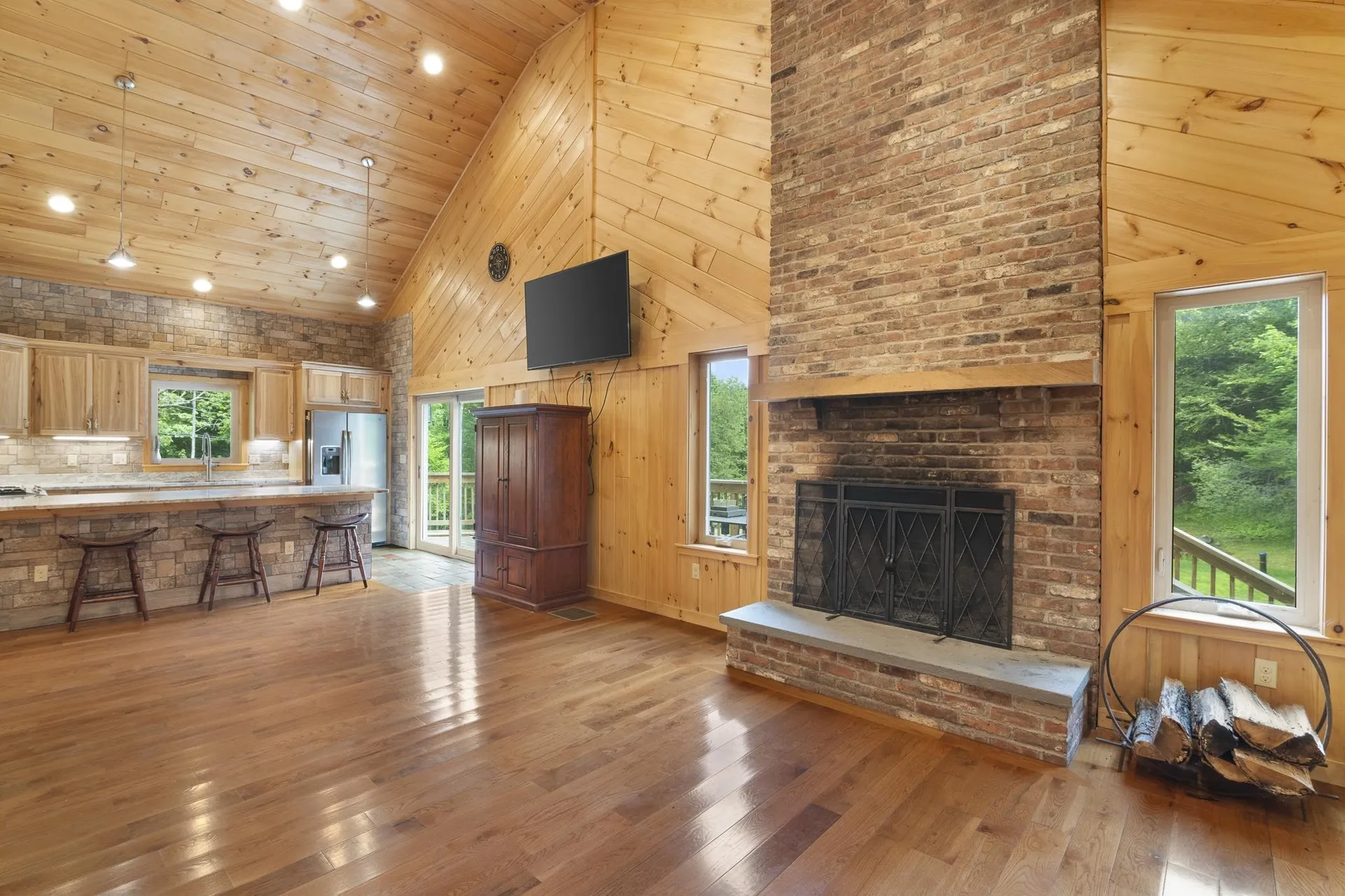 86 Stark Road Brattleboro VT 05301