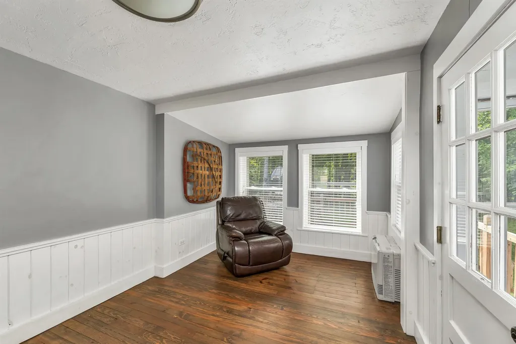 21 Goodrich Road Wolfeboro NH 03894