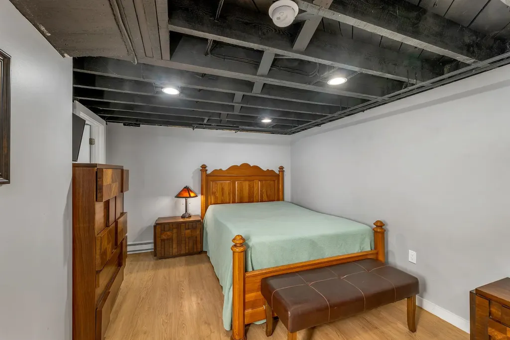 21 Goodrich Road Wolfeboro NH 03894