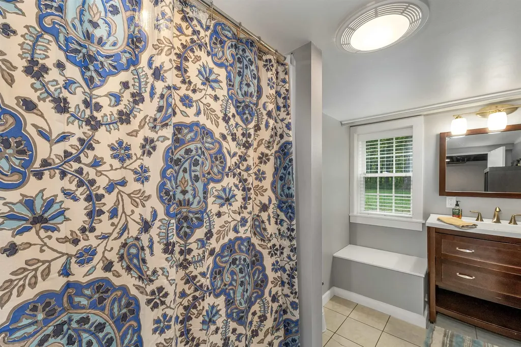21 Goodrich Road Wolfeboro NH 03894