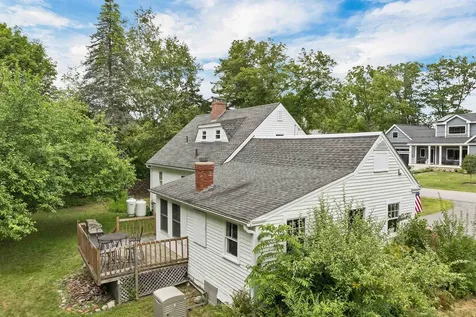21 Goodrich Road Wolfeboro NH 03894