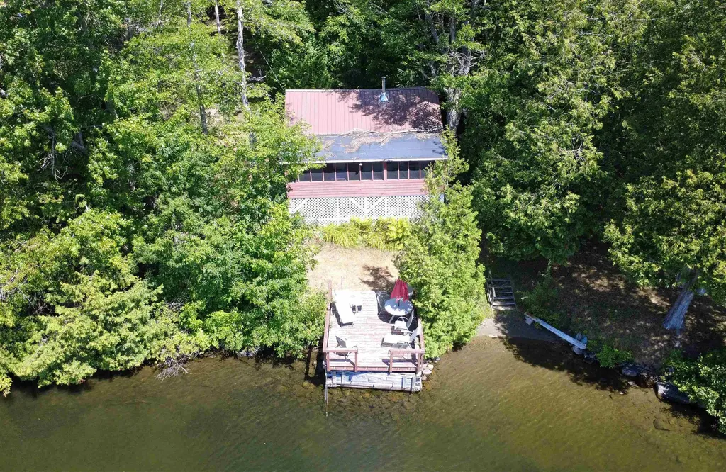 66 Camp Road Peacham VT 05862