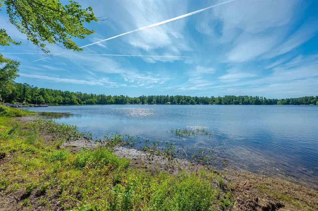 117 Middle Road Acton ME 04001