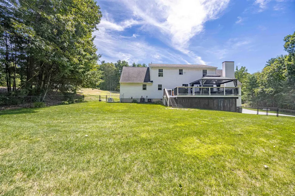 11 Brown Avenue Pelham NH 03076