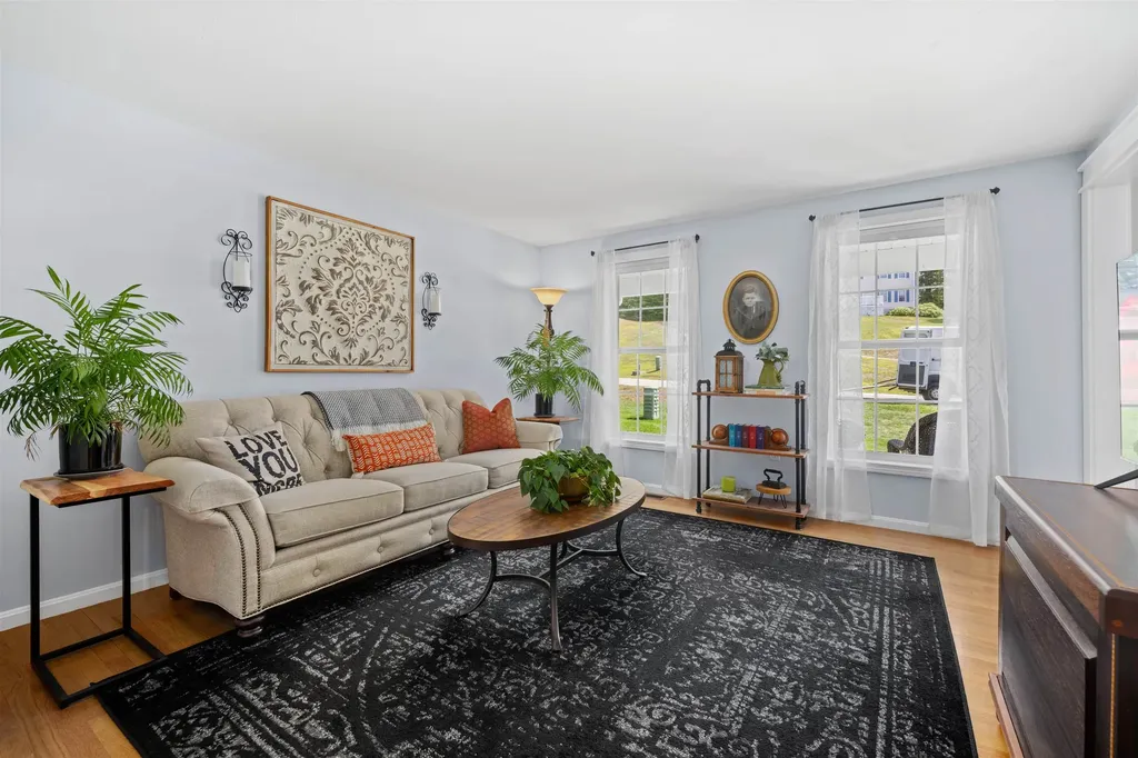 11 Brown Avenue Pelham NH 03076