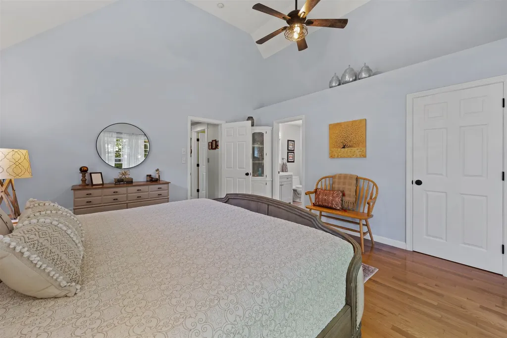 11 Brown Avenue Pelham NH 03076