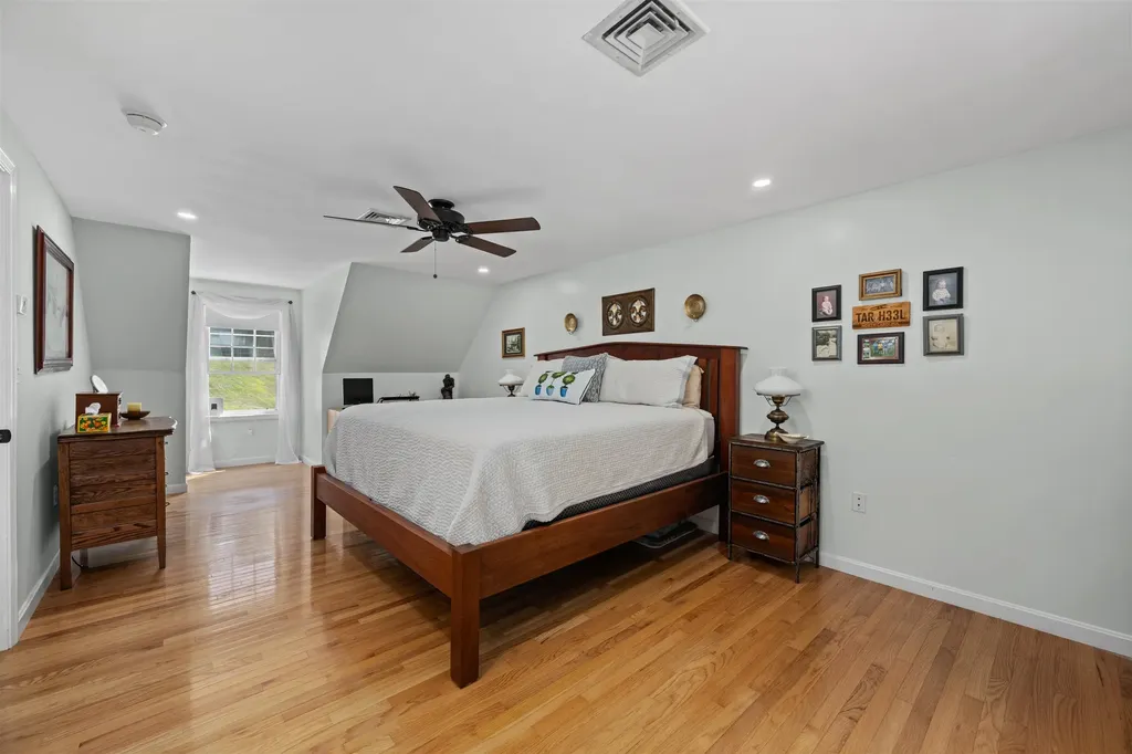 11 Brown Avenue Pelham NH 03076