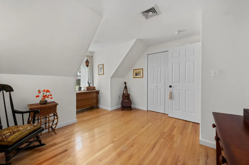 11 Brown Avenue Pelham NH 03076